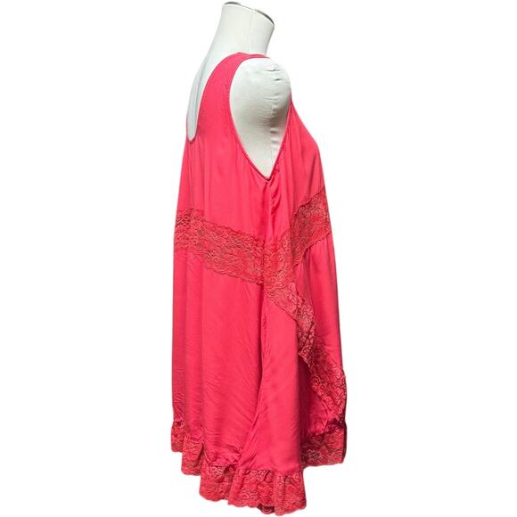 Easel Flowy Lace Sleeveless Top Red Large - Picture 4 of 5